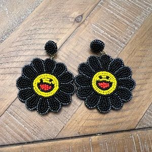 Smile, flower, earrings never worn